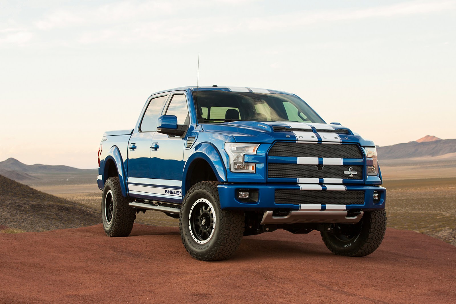 Los Carros De SEMA Shelby F 150 Placervial los-carros-de-sema-shelby-f-150-placervial